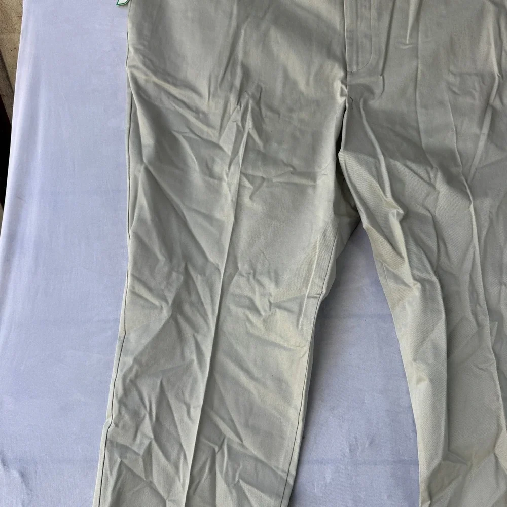 Dockers Signature Iron Free Khaki Pants Mens 52x30 Gray Flex Comfort Classic Fit